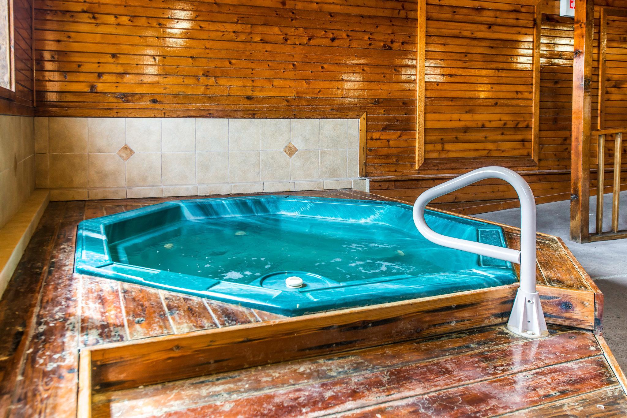 Comfort Inn & Suites Hays I-70 Экстерьер фото