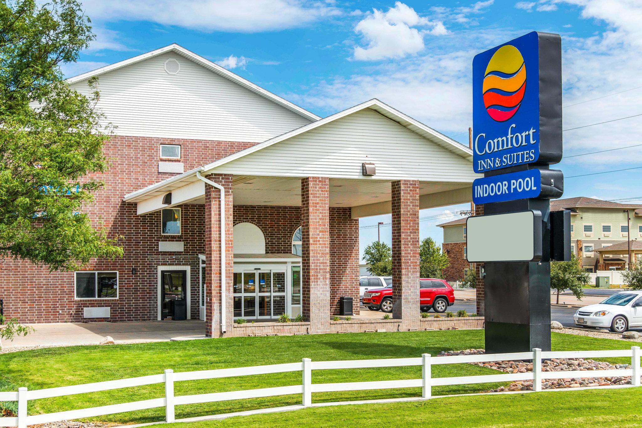 Comfort Inn & Suites Hays I-70 Экстерьер фото